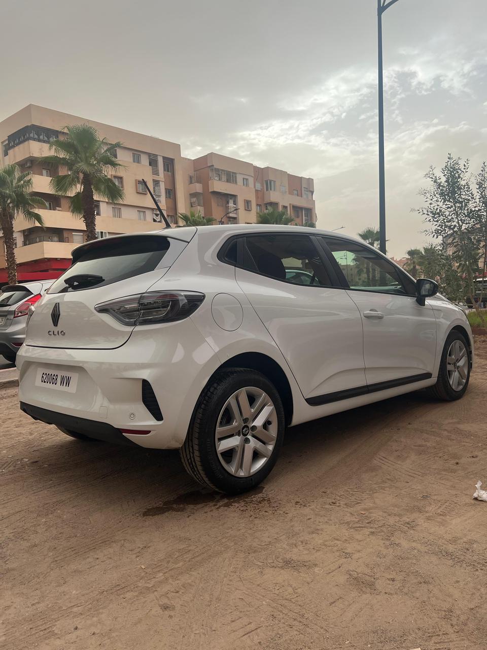 Renault Clio 5 authentic plus – Blanche4